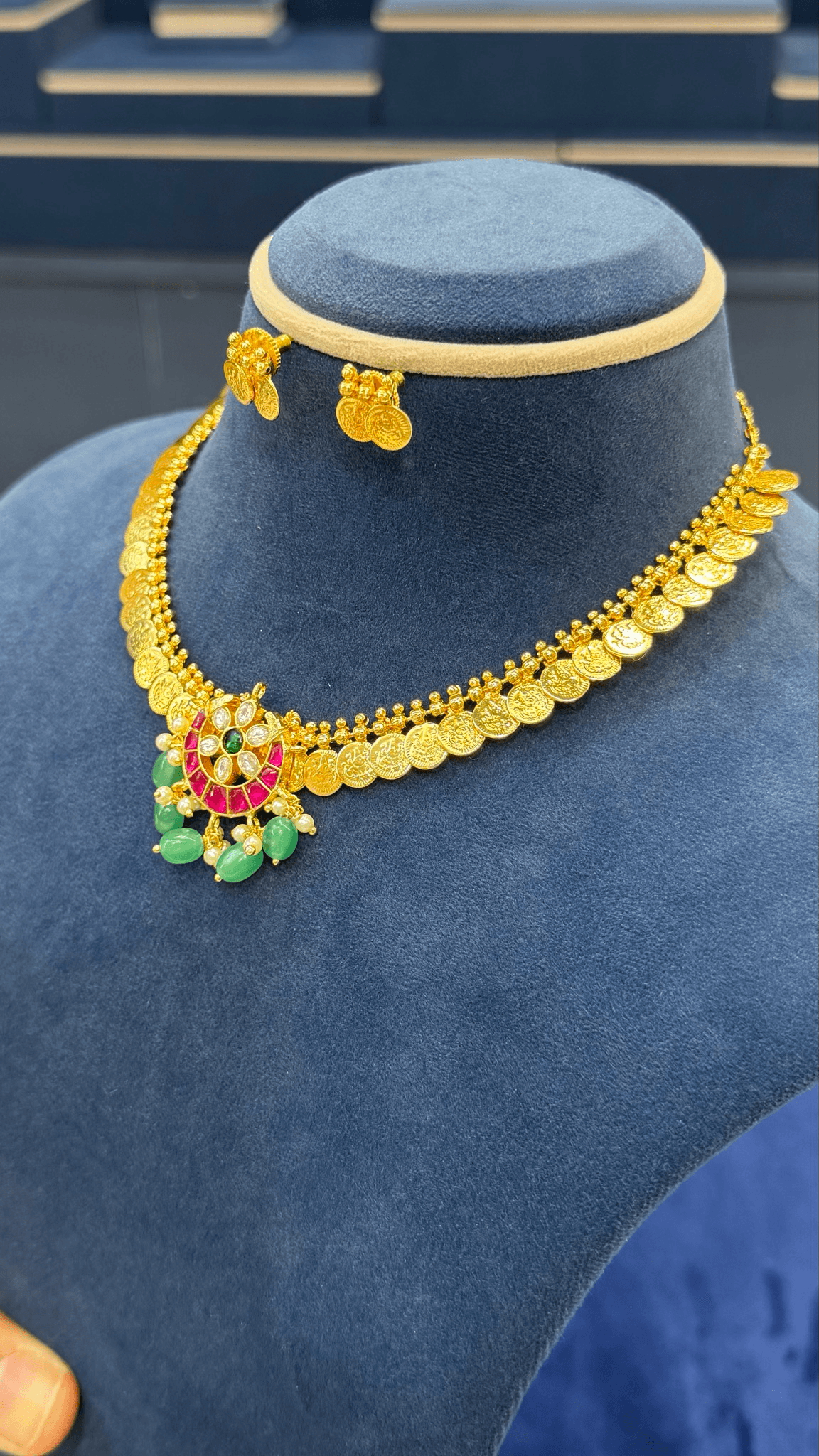 Kasu Necklace With Jadau Locket