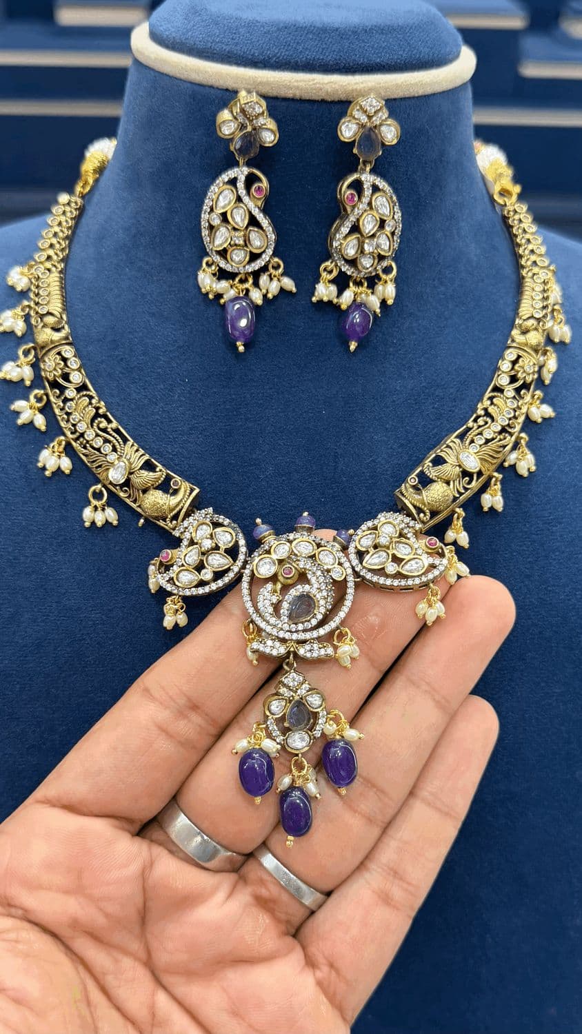 Victorian Neckset