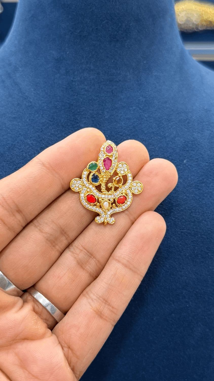 Simple Navaratna Locket