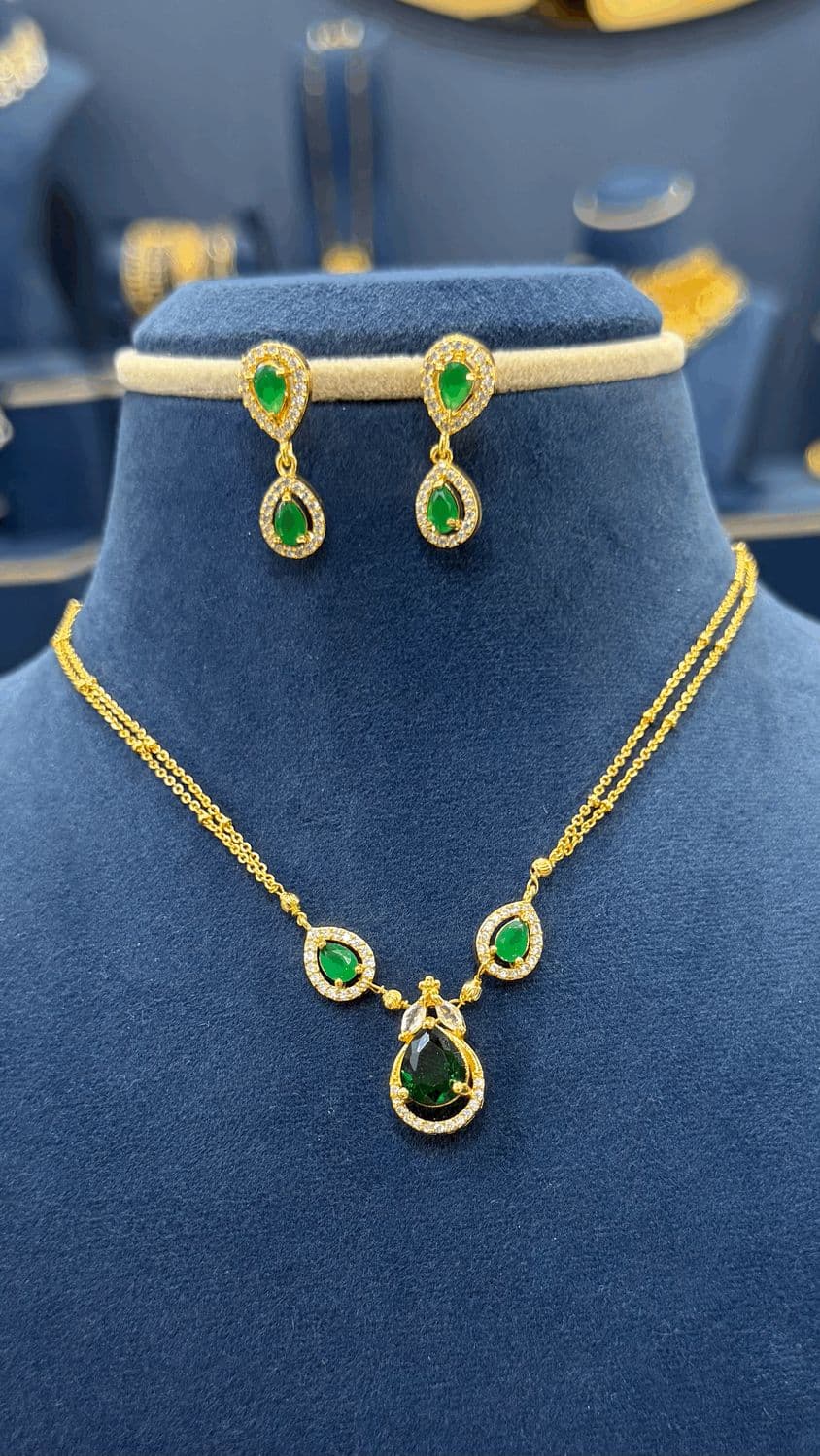 Simple Daily Wear Chain with Earings