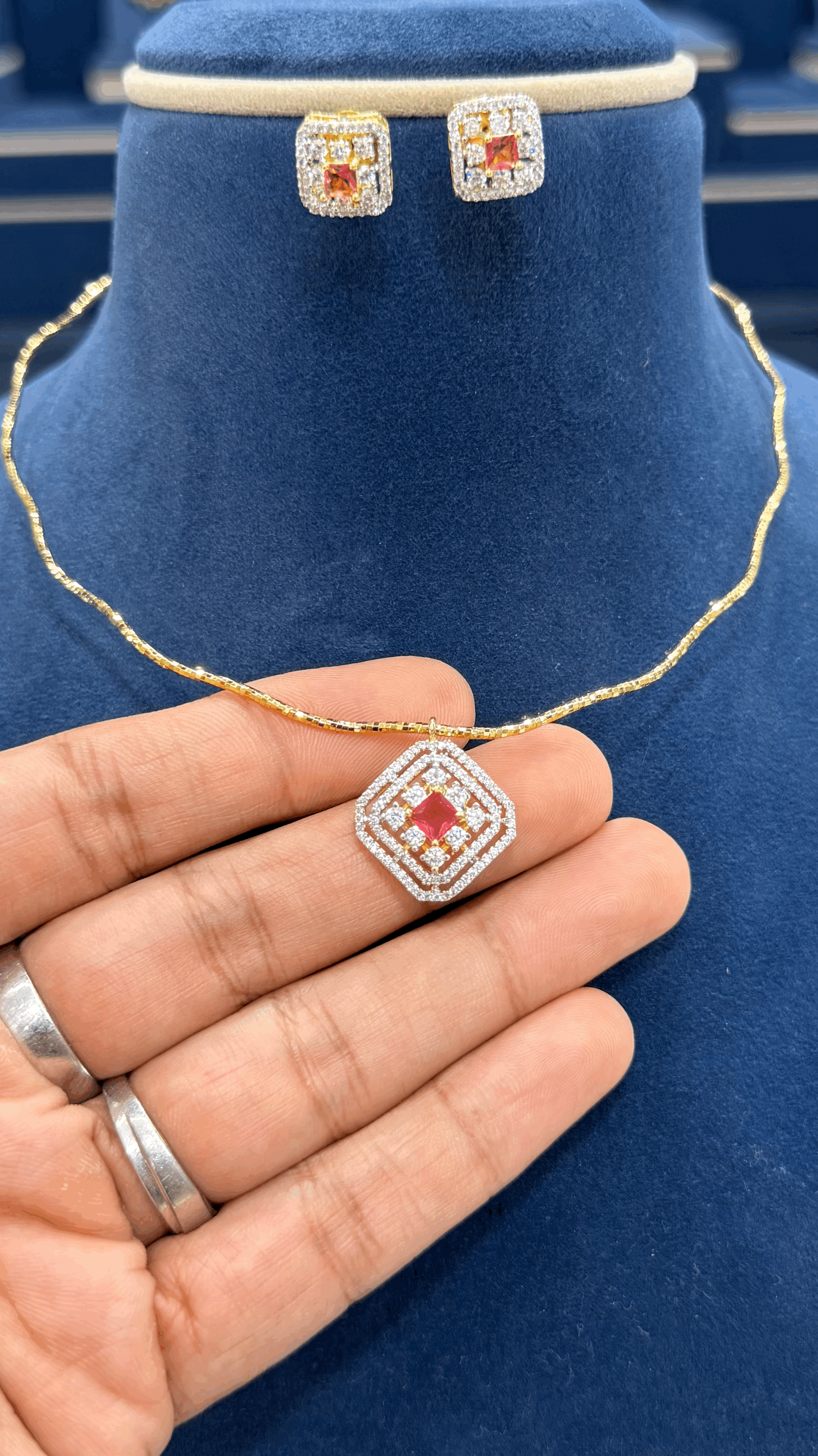 Flexible Chain with Locket Set