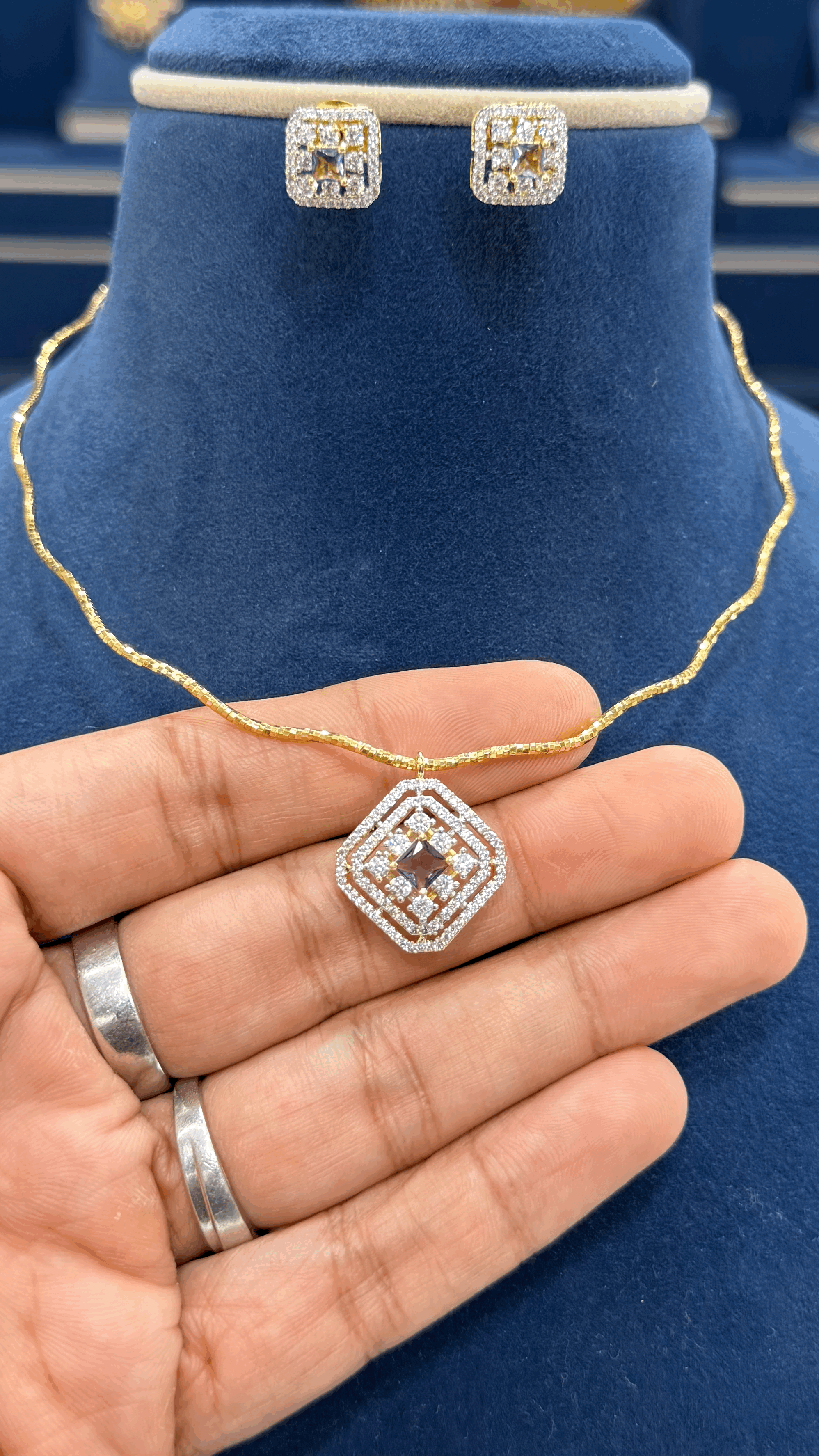 Flexible Chain with Locket Set