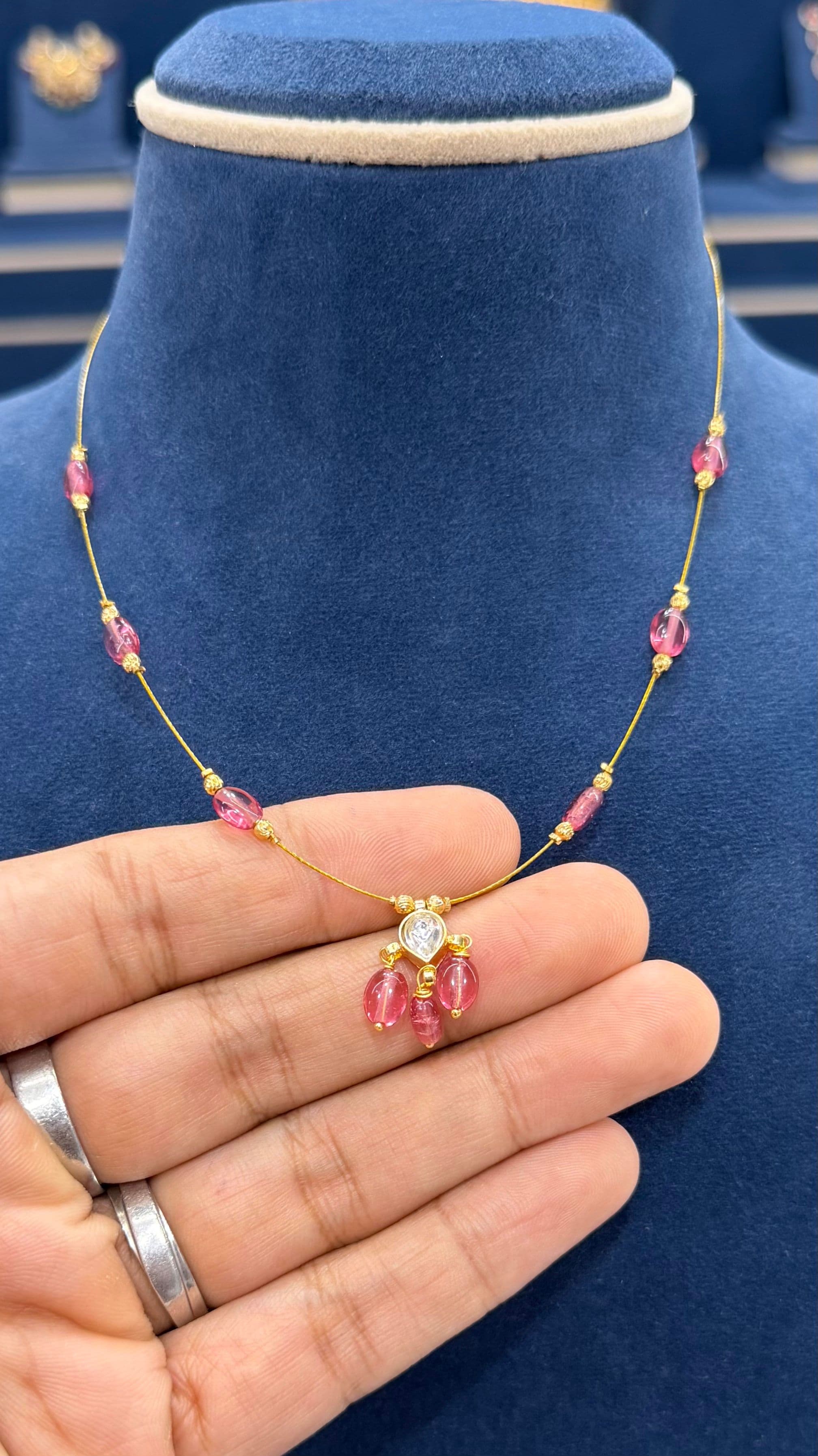 Simple Invisible Beads Chain