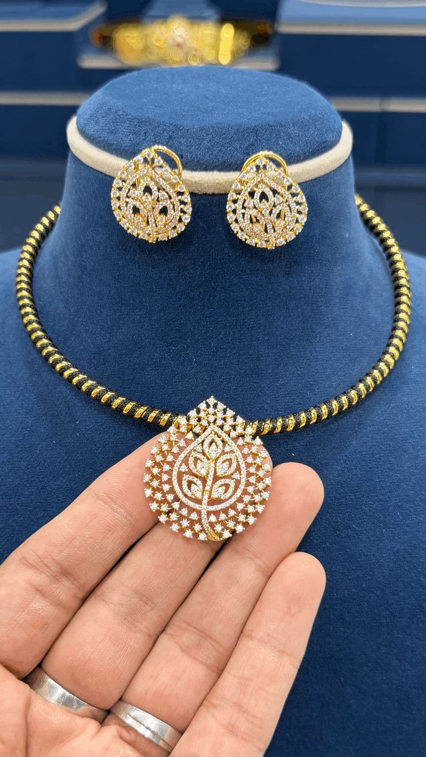 Flexible Hasli with CZ Locket