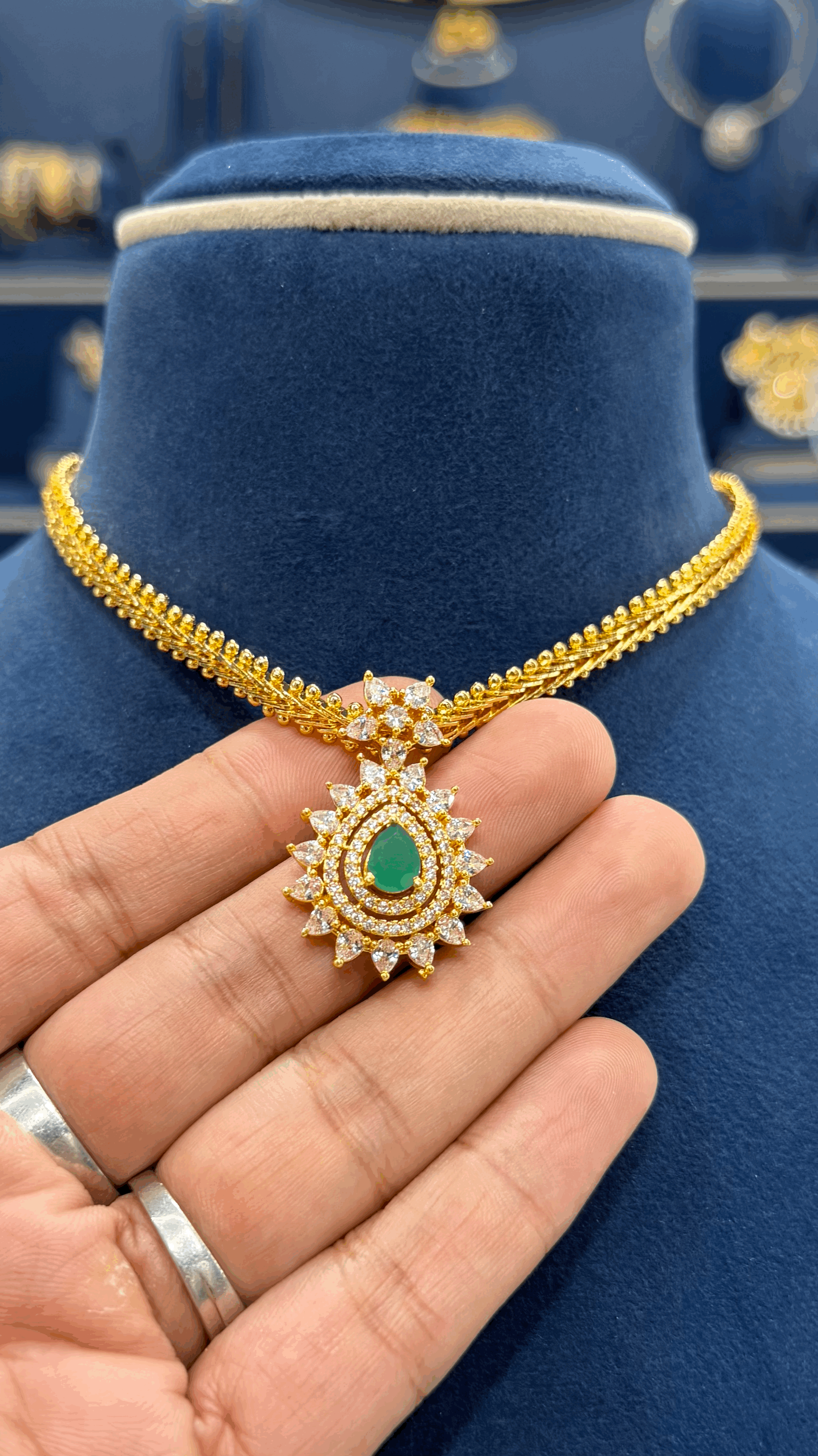 Jigini Chain with Simple Locket