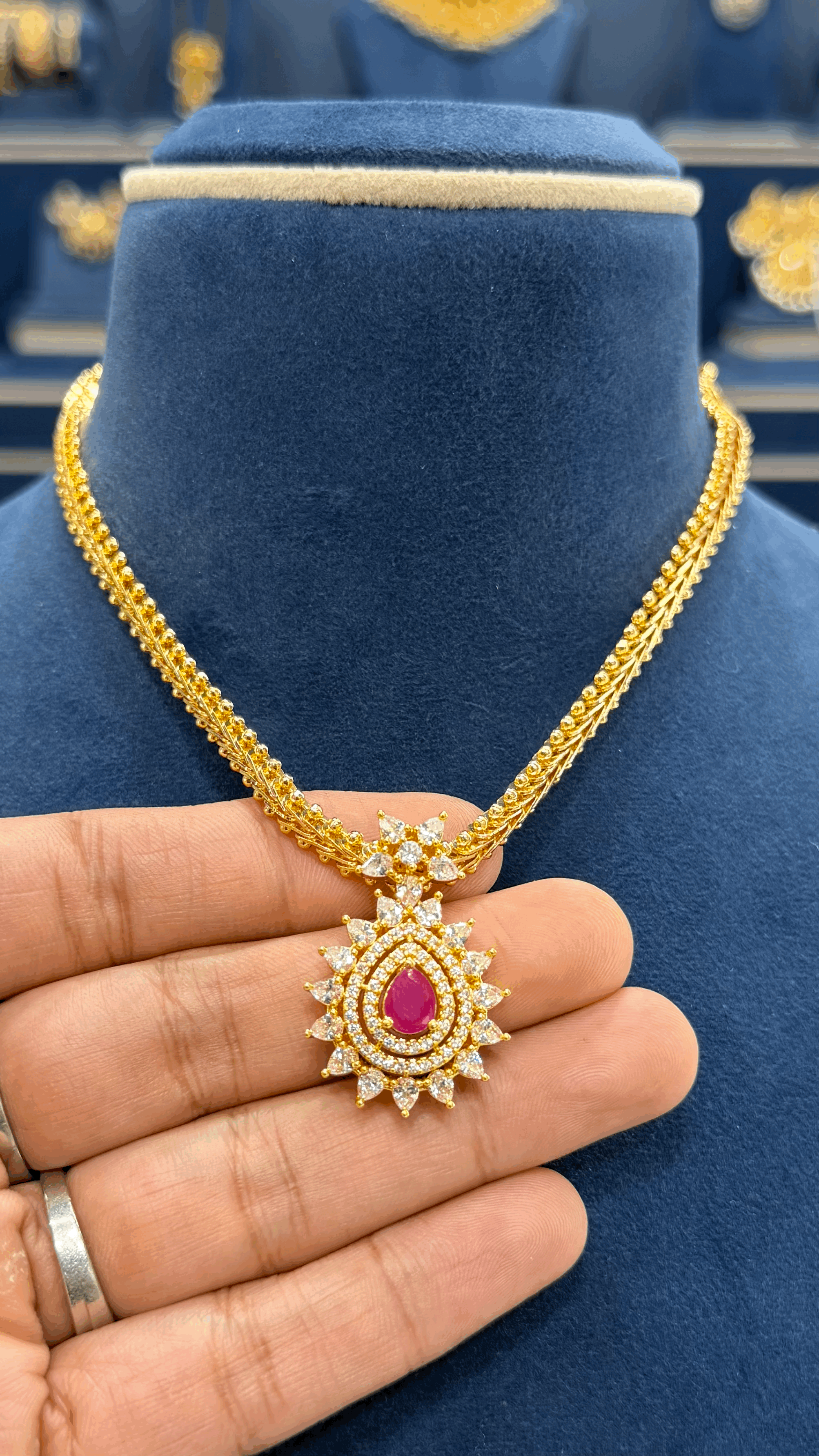 Jigini Chain with Simple Locket