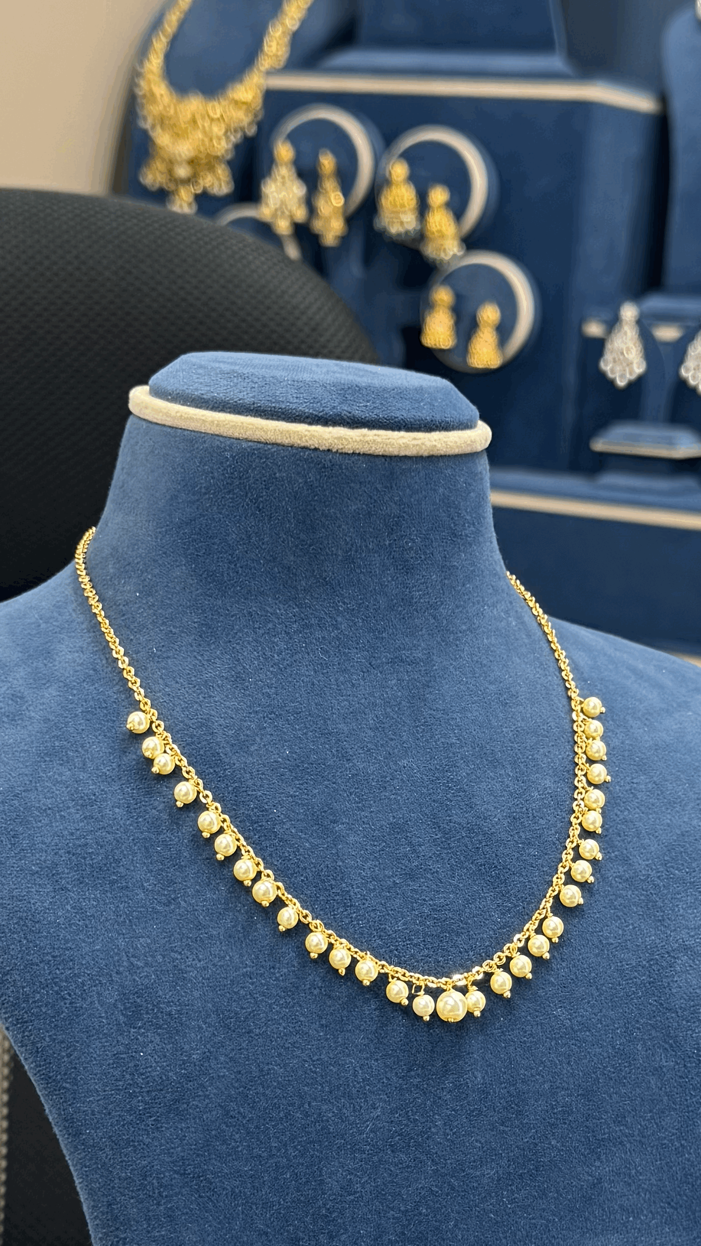 Simple Pearls Chain