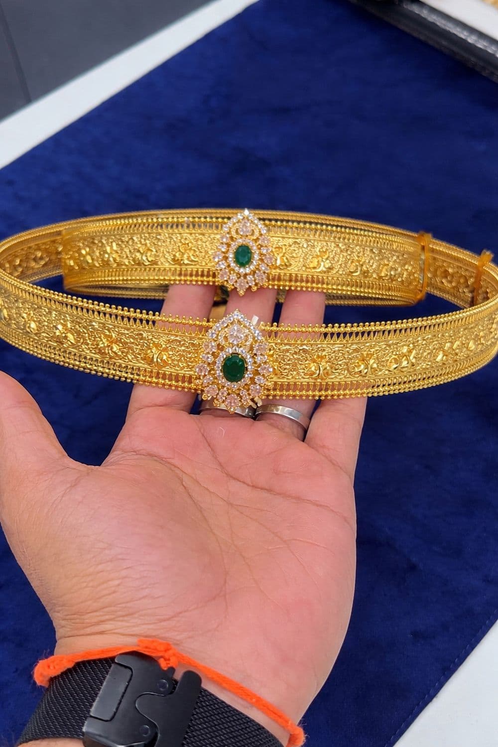 Mom & Me Detachable Locket Vaddanam