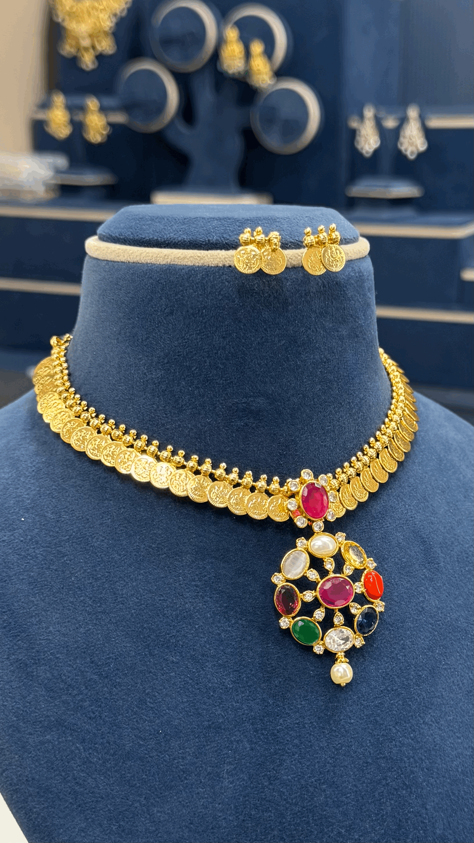 Kasu Necklace with Navaratna Locket